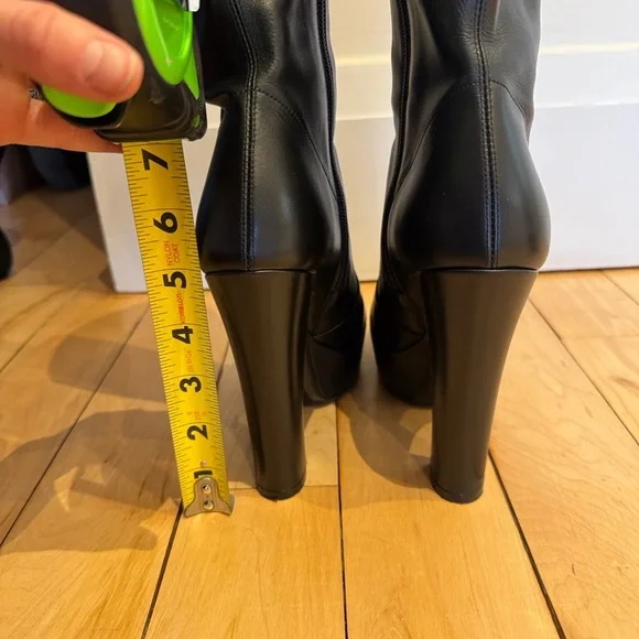 Saint Laurent Black Boots - Picture 4 of 8